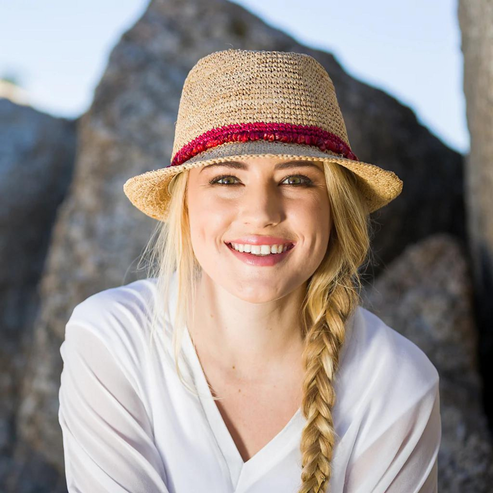 Roxy hats top